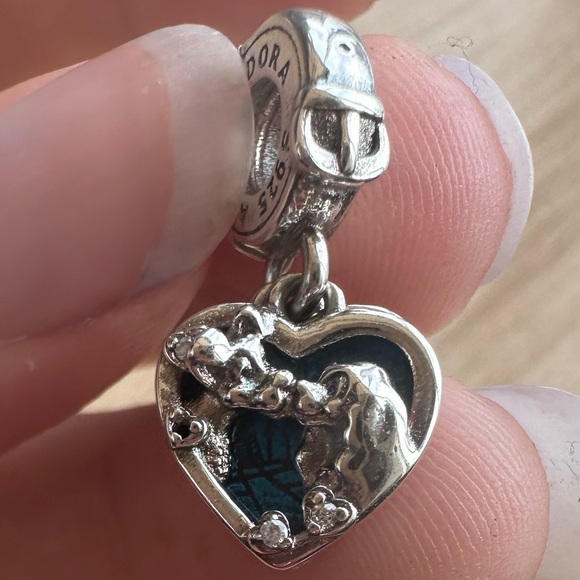 NWOT Pandora x Disney Lady & the Tramp Heart Dangle Charm #798634C01 - Picture 4 of 11